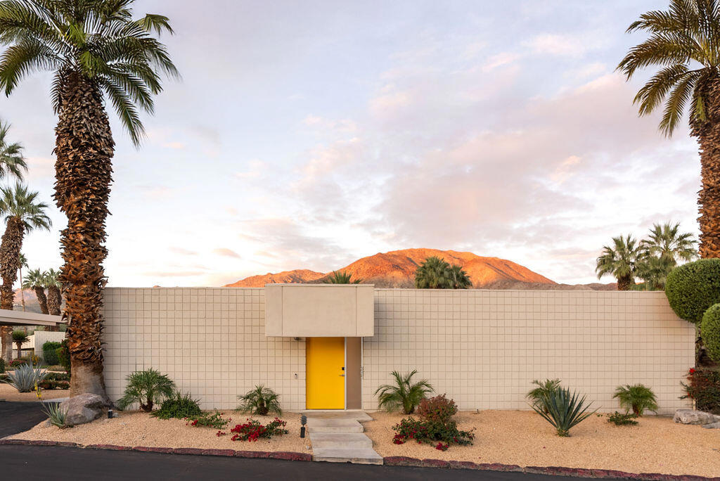 483 Sandpiper Street