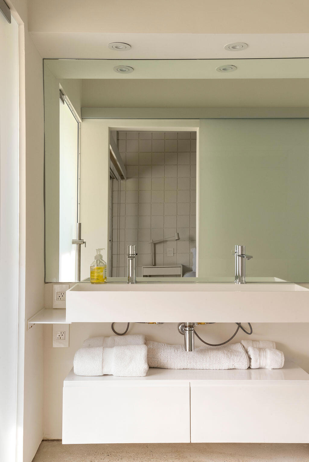 483 Sandpiper Street