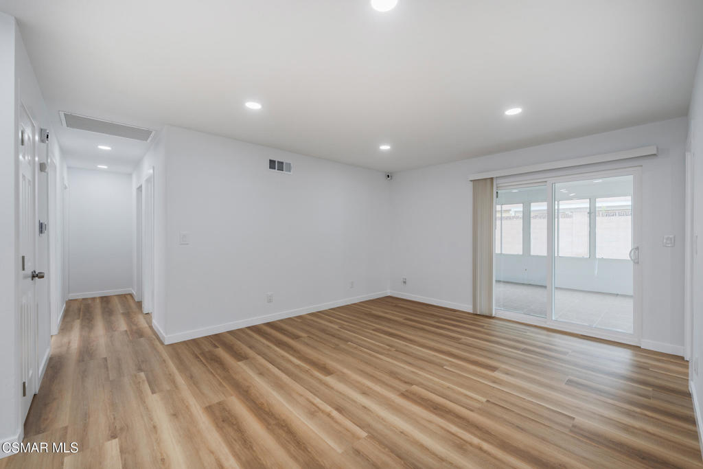 1477 Dinsmore Street