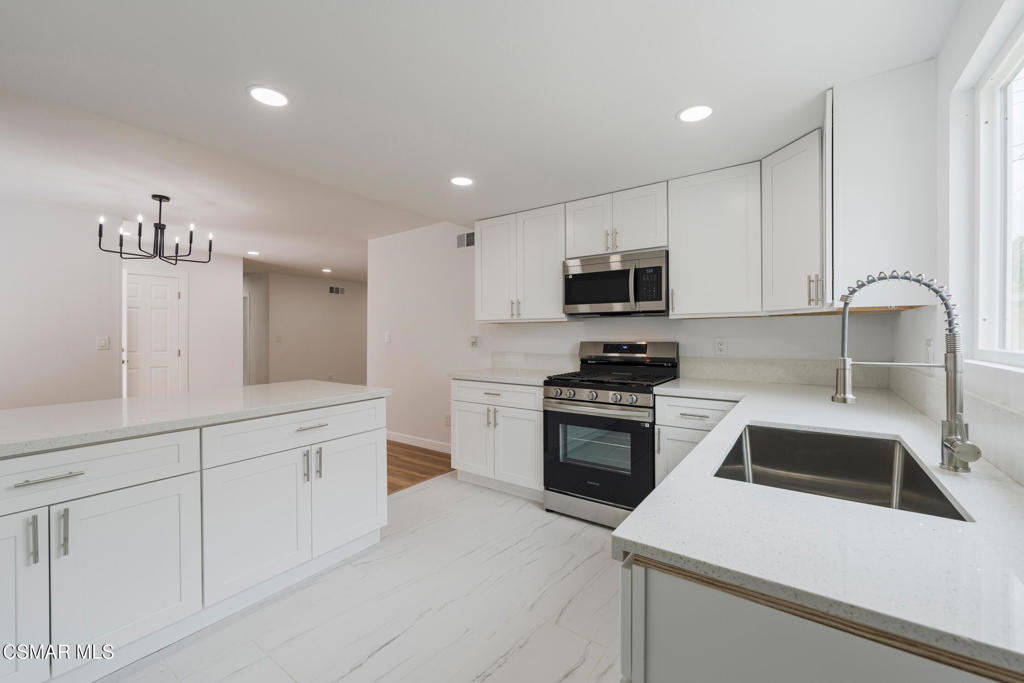 1477 Dinsmore Street