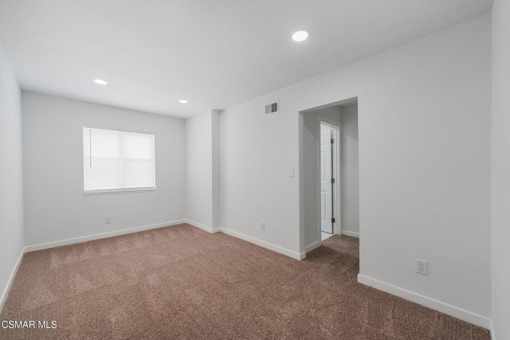 1477 Dinsmore Street