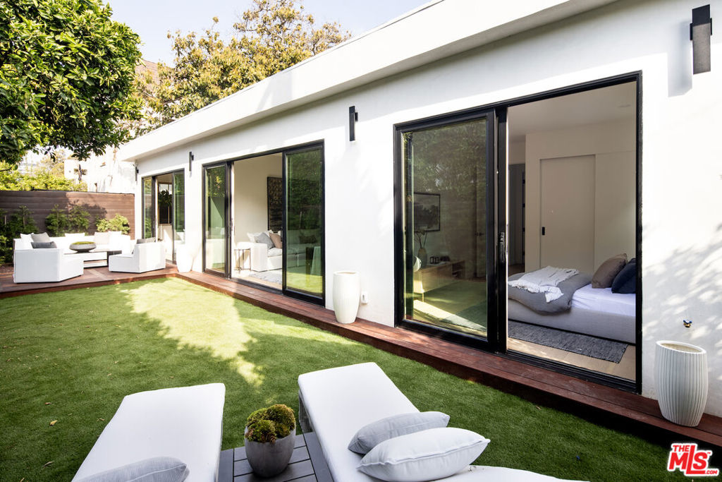 11455 Woodbine Street