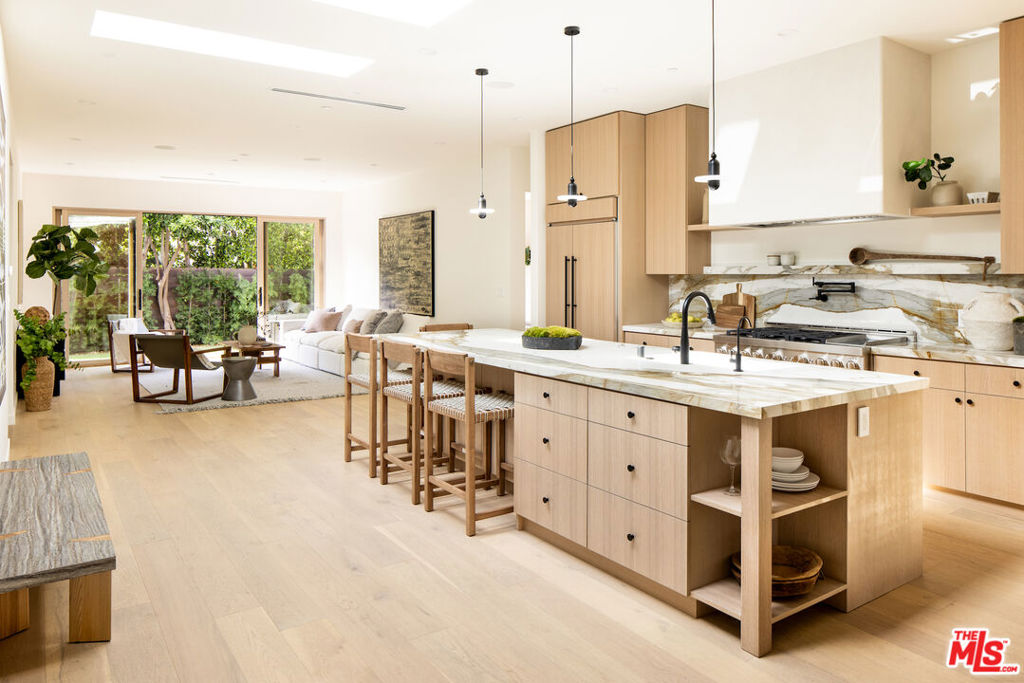 11455 Woodbine Street