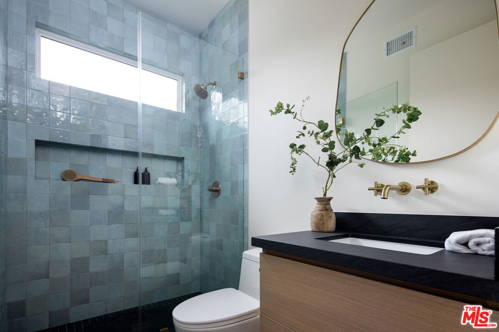 11455 Woodbine Street