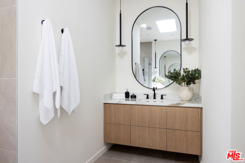 11455 Woodbine Street