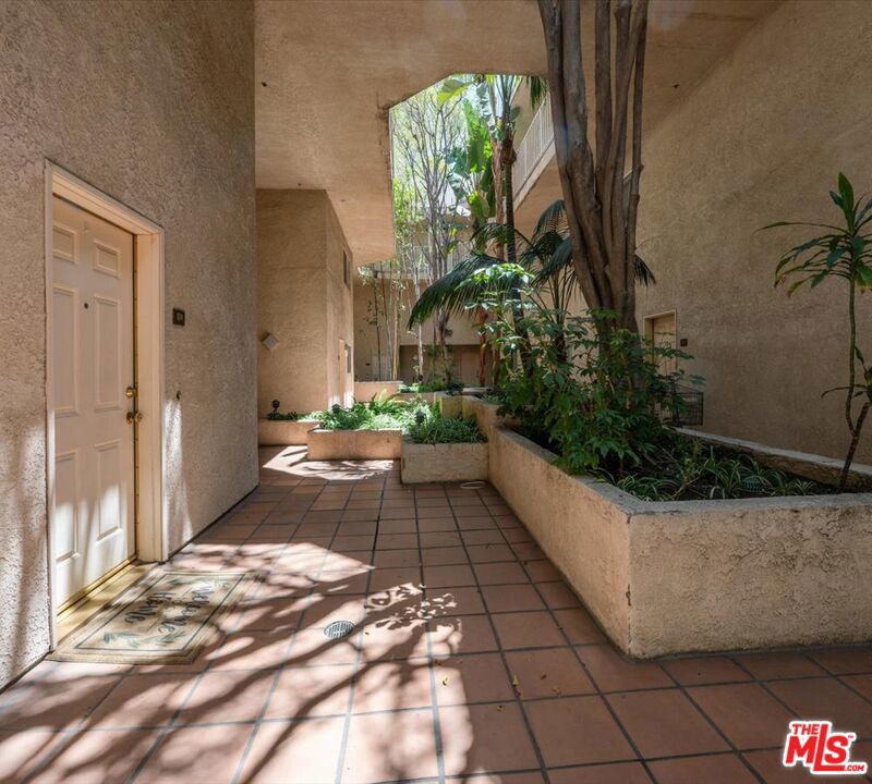 15114 Sherman Way 104