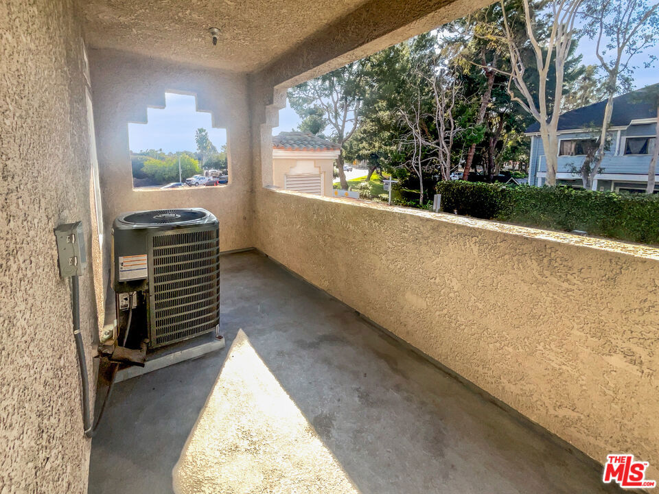 4561 Warner Avenue 202
