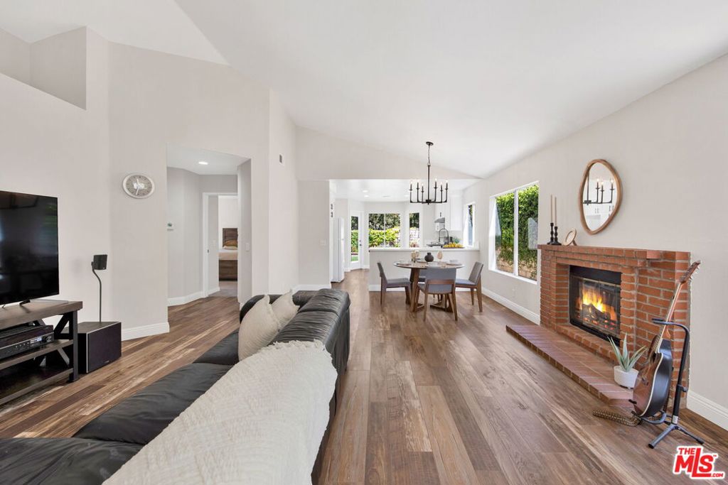 3057 Sleepy Hollow Street