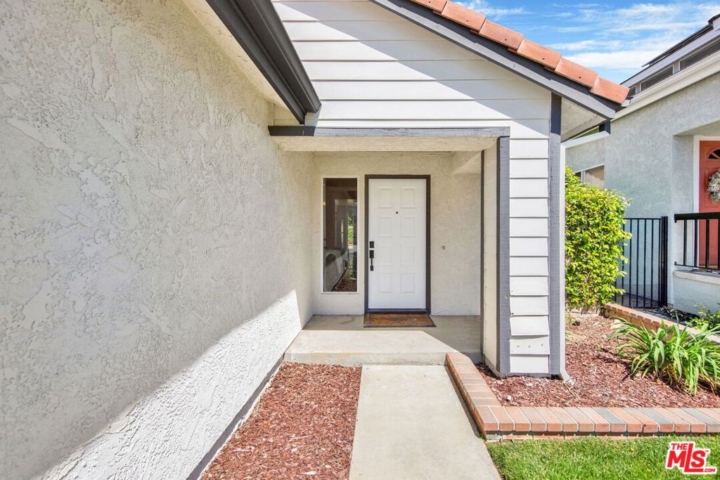 3057 Sleepy Hollow Street