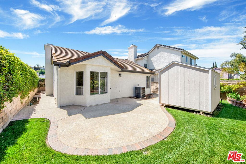 3057 Sleepy Hollow Street