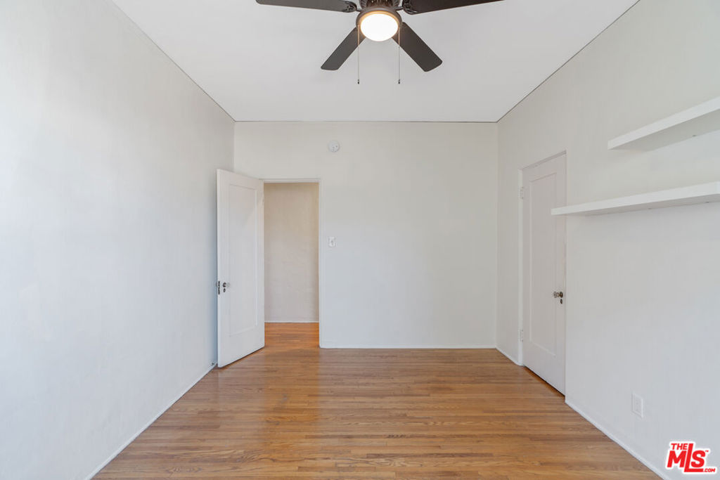 458 N Genesee Avenue