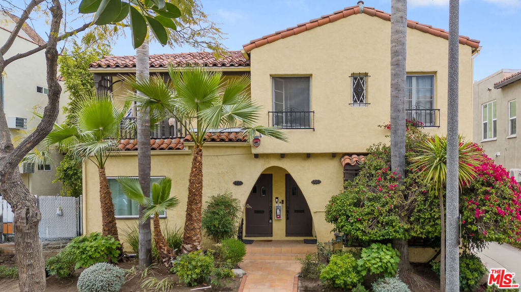 458 N Genesee Avenue