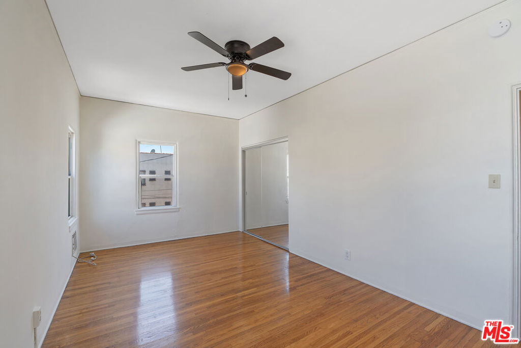 458 N Genesee Avenue