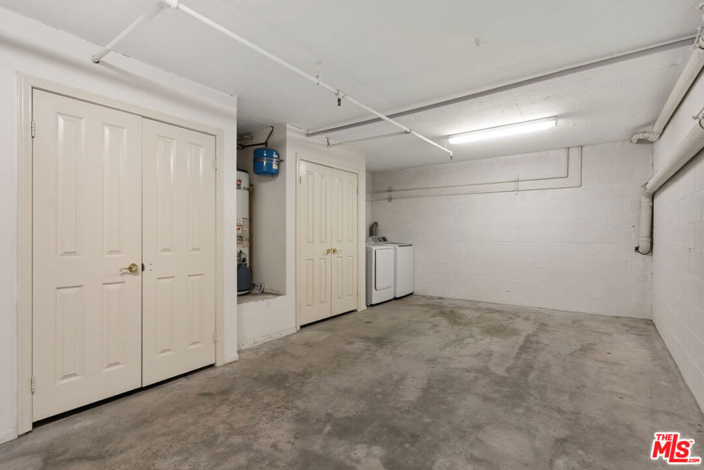 13030 Moorpark Street 3