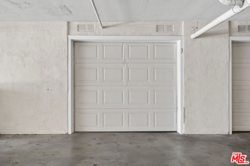 13030 Moorpark Street 3