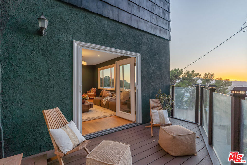 1337 E Palmer Avenue