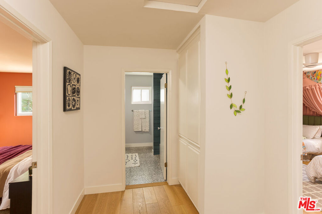 1337 E Palmer Avenue