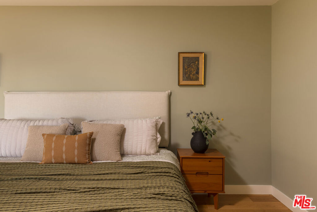 1337 E Palmer Avenue