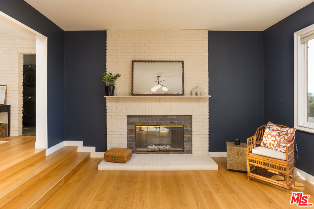 1337 E Palmer Avenue