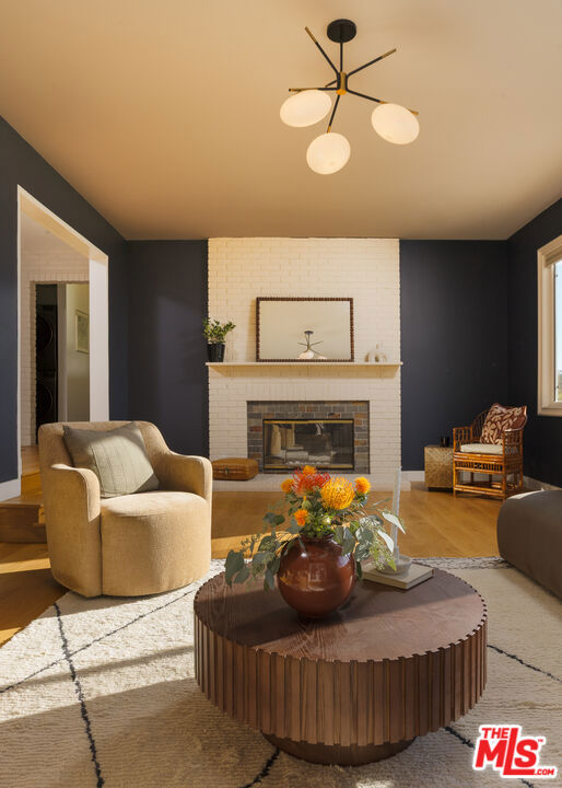 1337 E Palmer Avenue