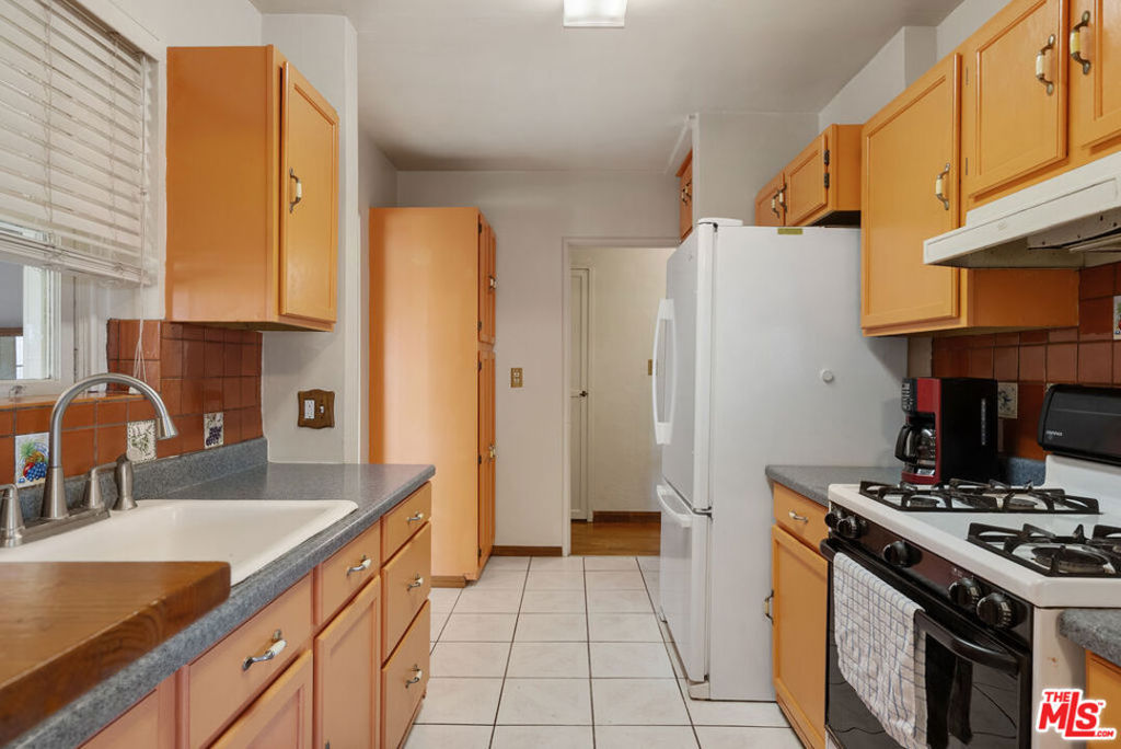 1831 N Buena Vista Street