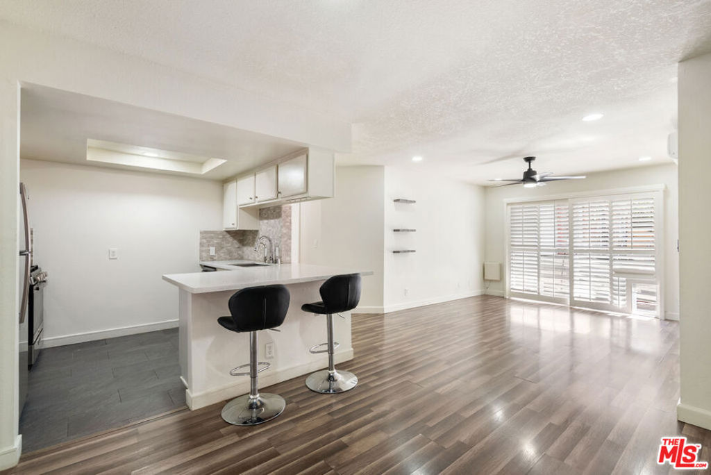 327 Chestnut Avenue 104