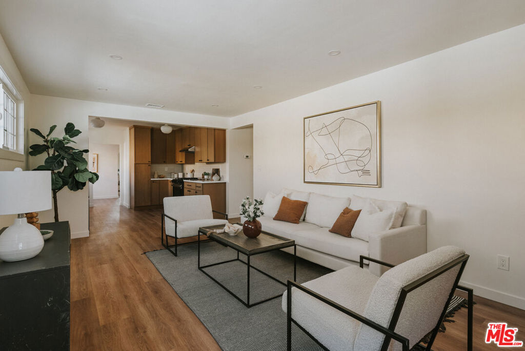 3439 W 59th Place
