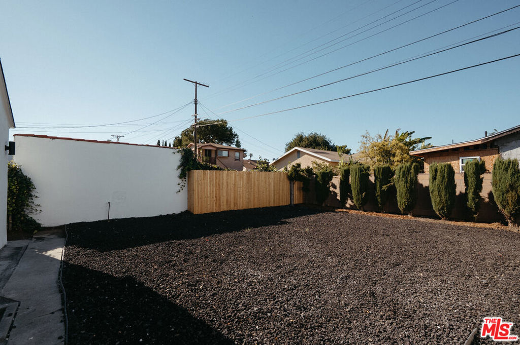 3439 W 59th Place