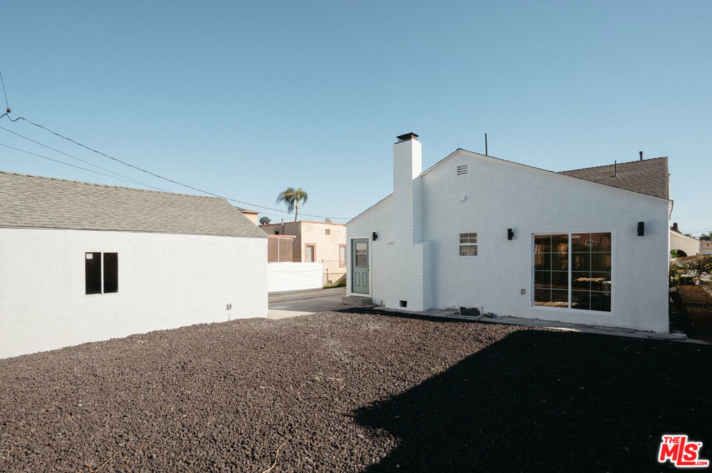 3439 W 59th Place