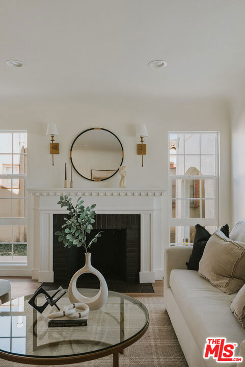 3439 W 59th Place