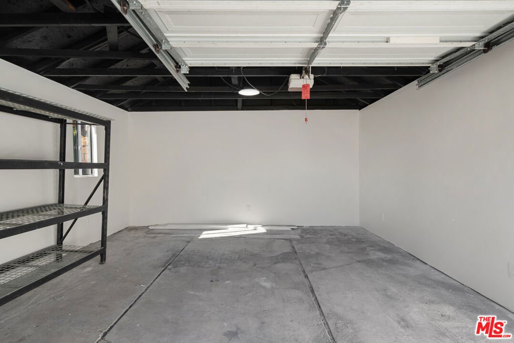 3439 W 59th Place