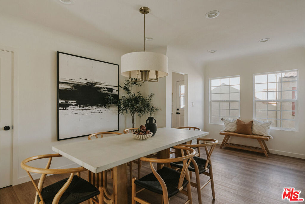 3439 W 59th Place