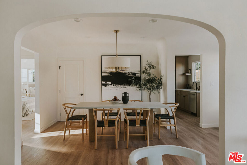 3439 W 59th Place