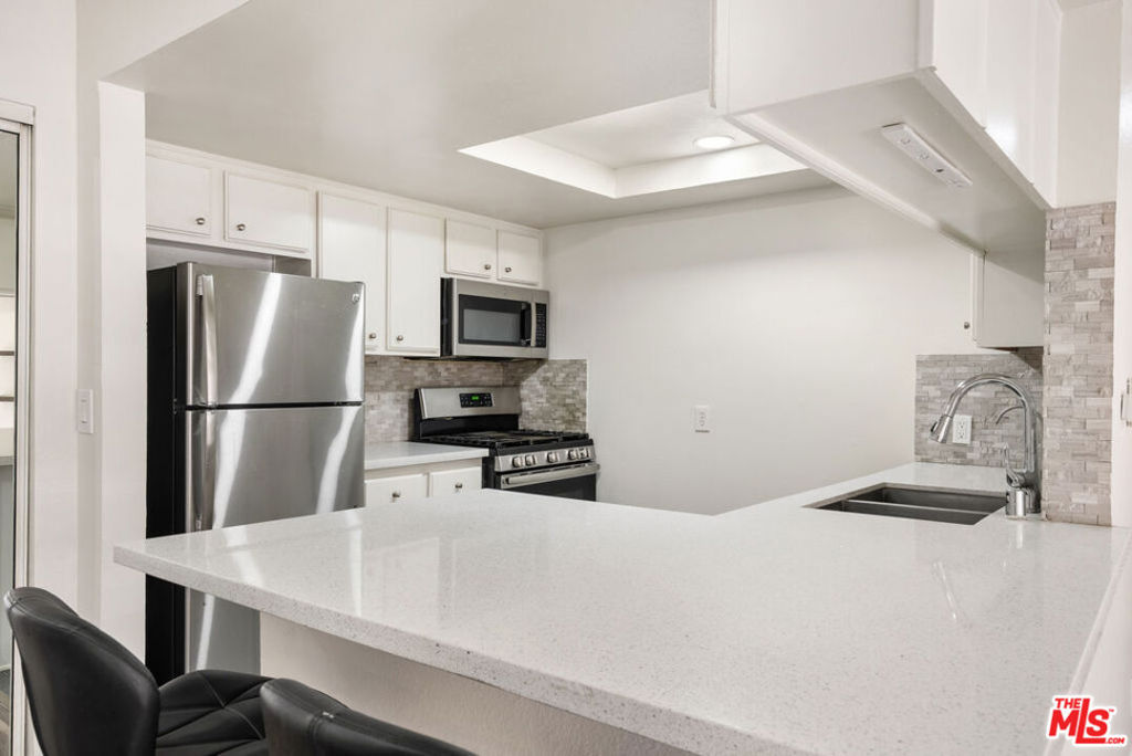 327 Chestnut Avenue 104