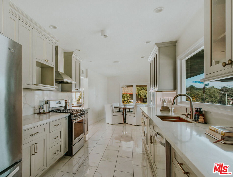 4204 Olympiad Drive