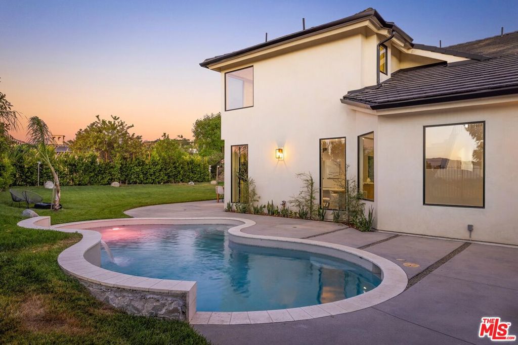 4016 San Remo Way
