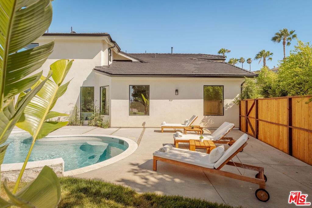 4016 San Remo Way
