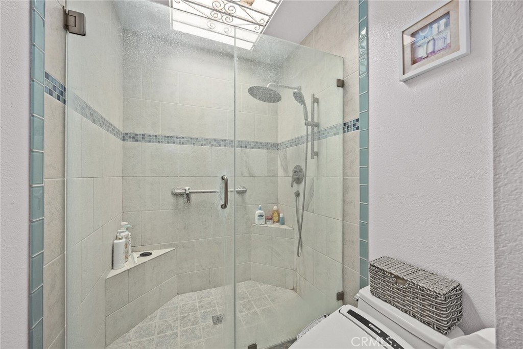 513 N Chandler Avenue E