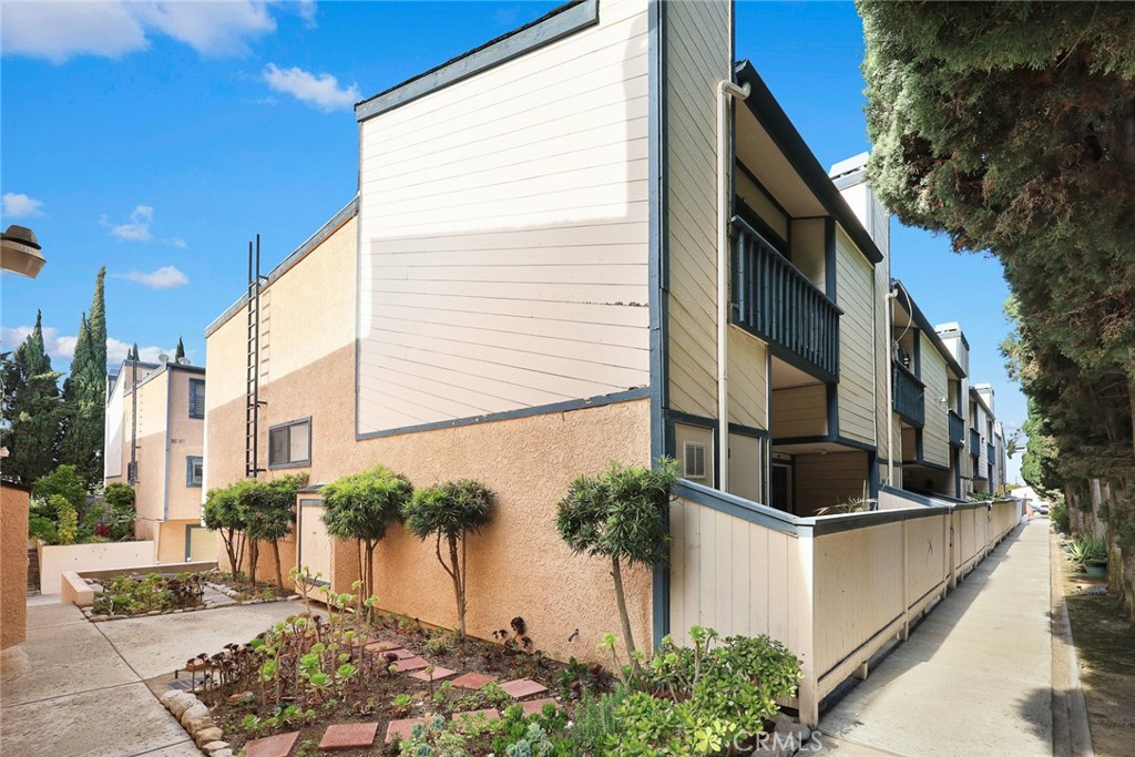 513 N Chandler Avenue E