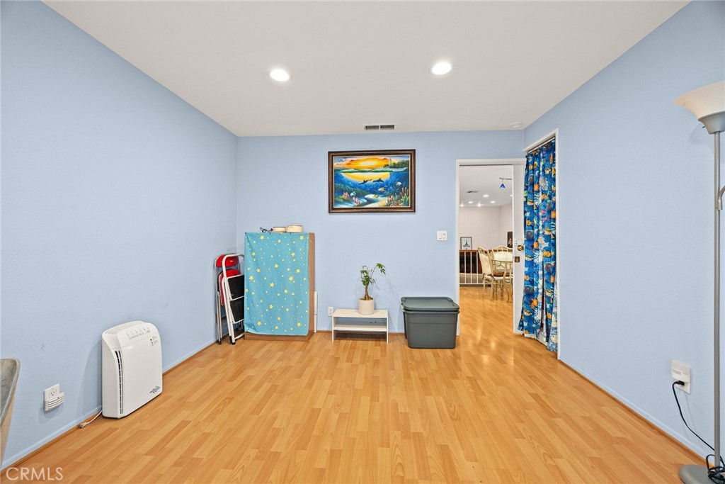 513 N Chandler Avenue E