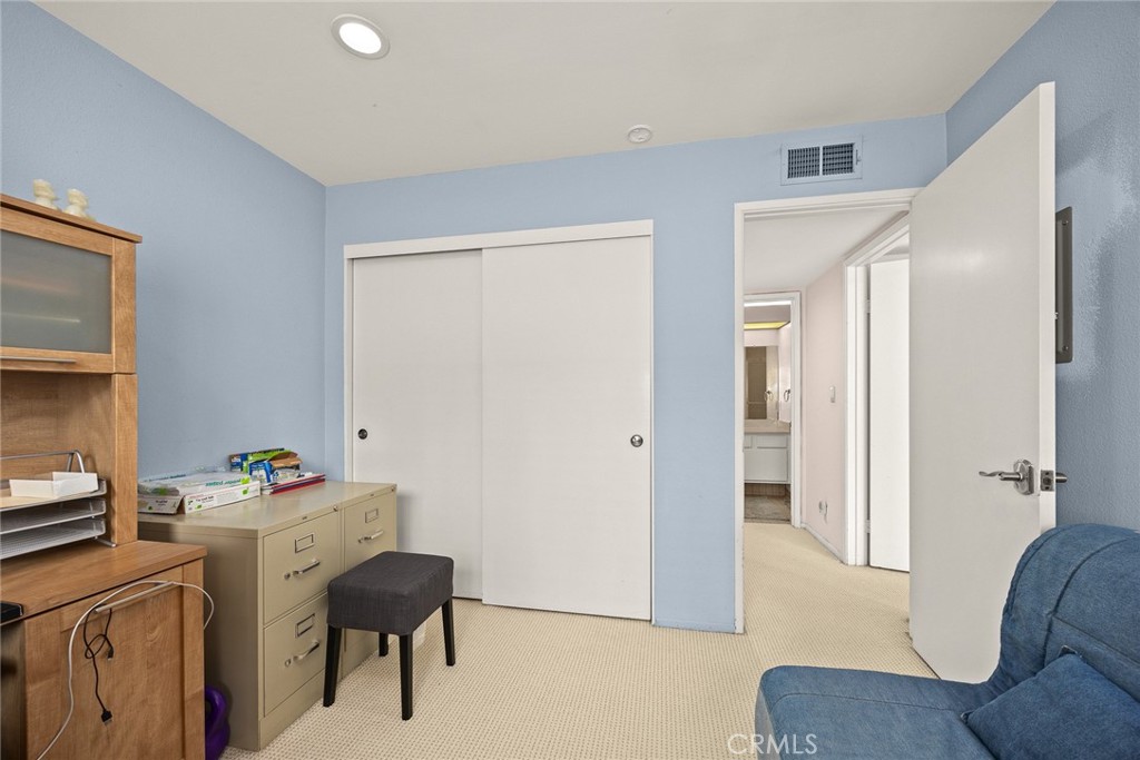 513 N Chandler Avenue E