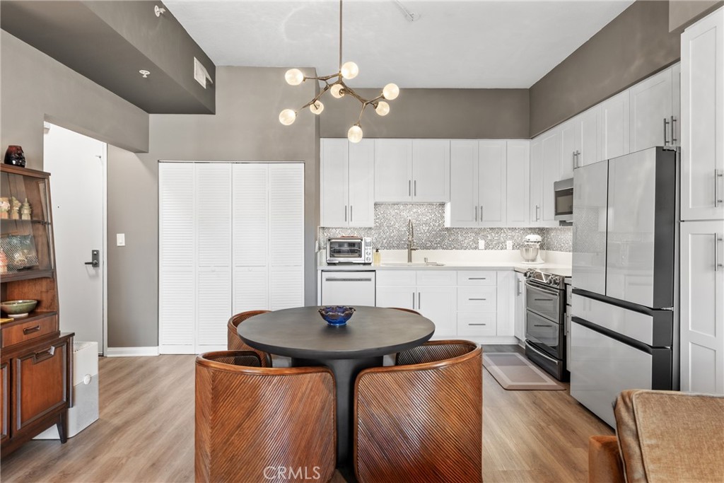 388 E Ocean Boulevard 1112