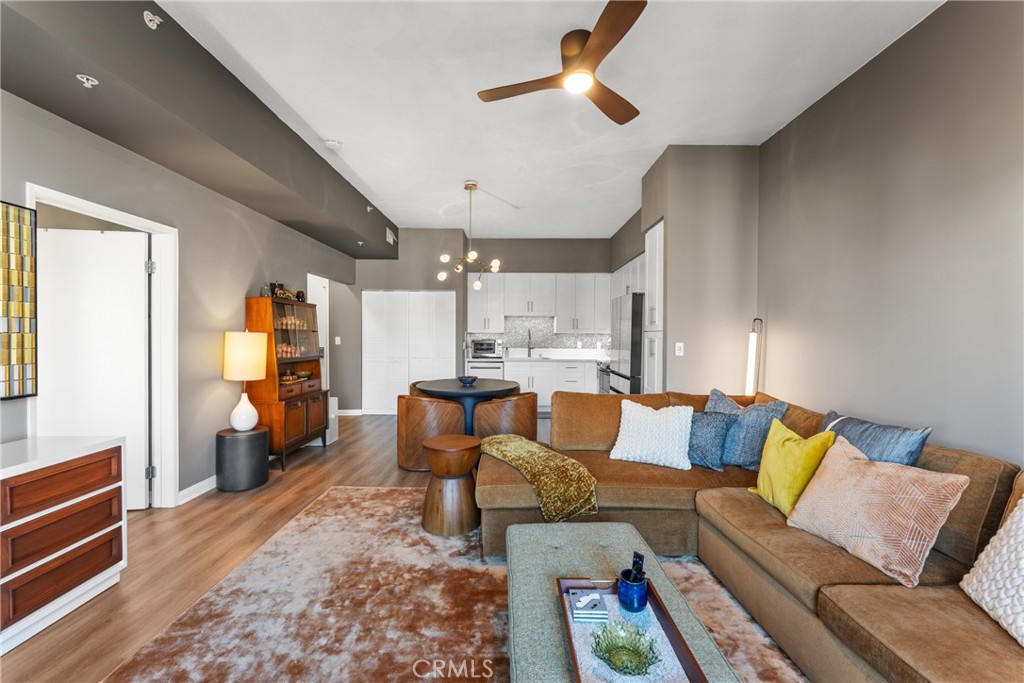 388 E Ocean Boulevard 1112