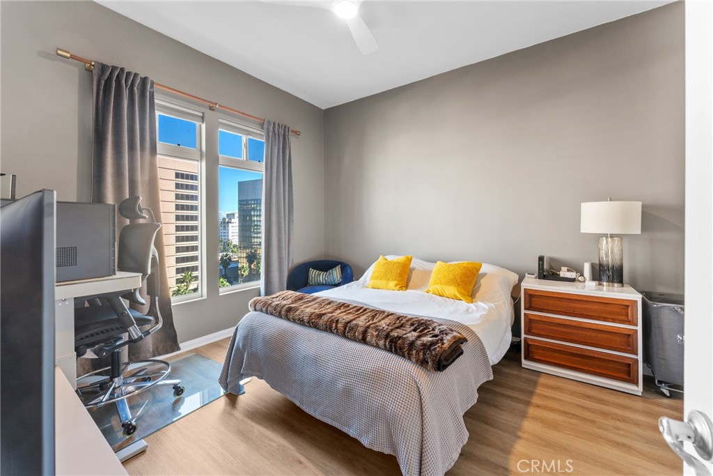 388 E Ocean Boulevard 1112