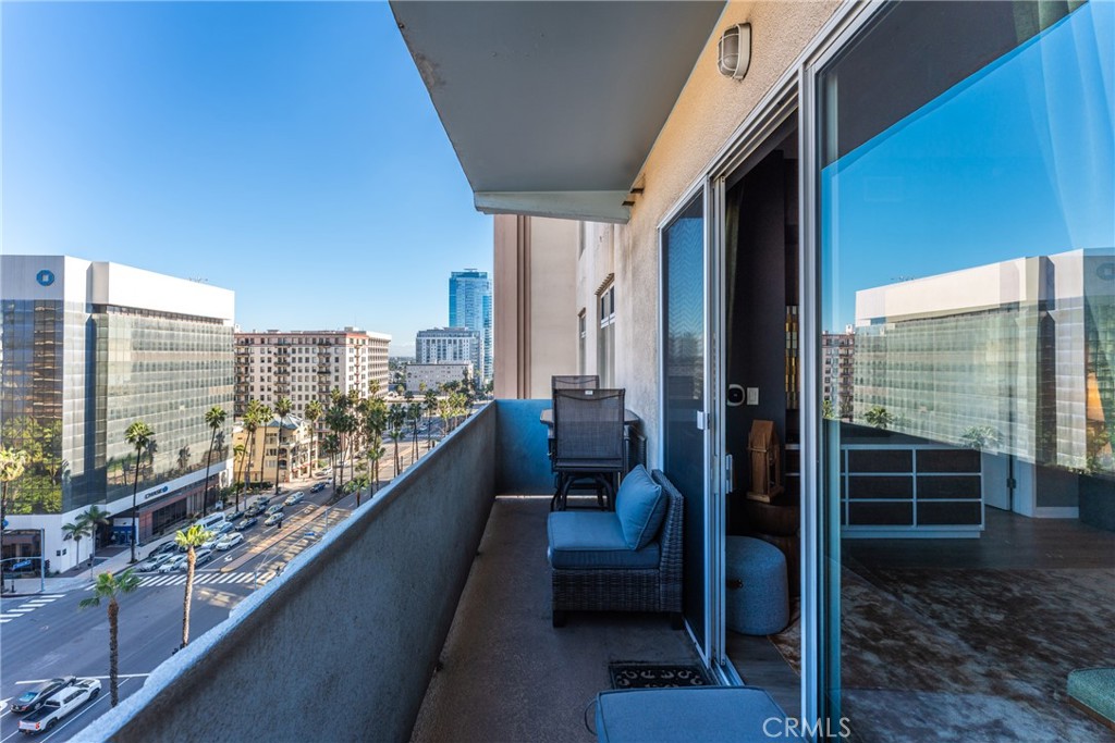 388 E Ocean Boulevard 1112
