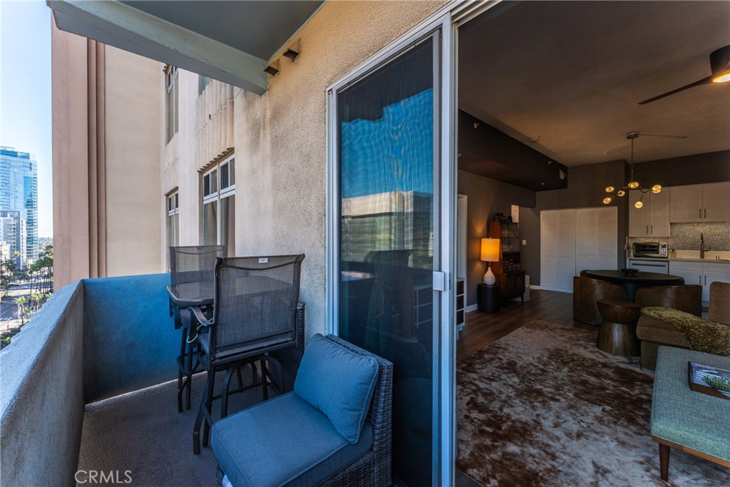 388 E Ocean Boulevard 1112