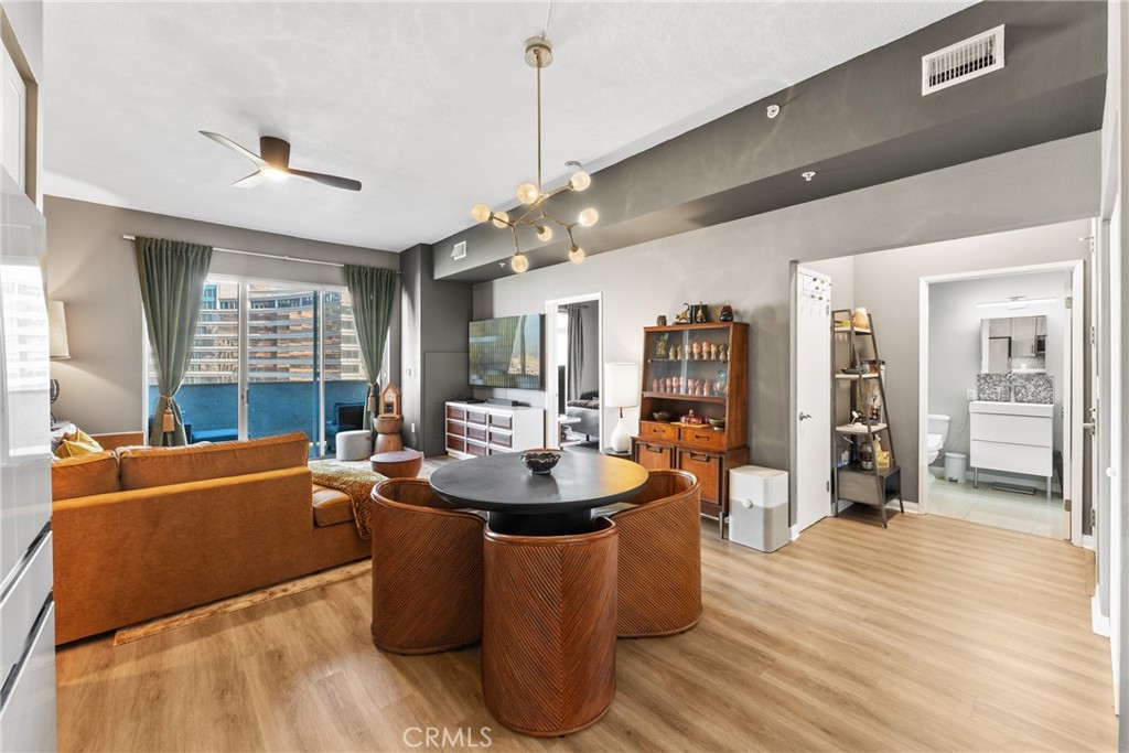 388 E Ocean Boulevard 1112