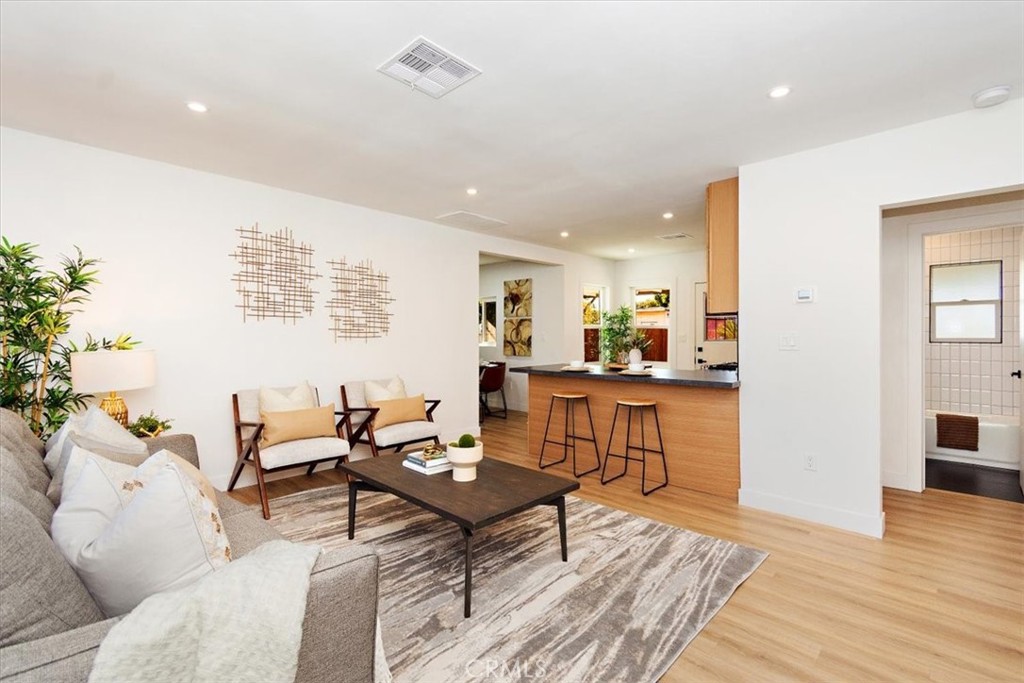 5569 N Rimsdale Avenue