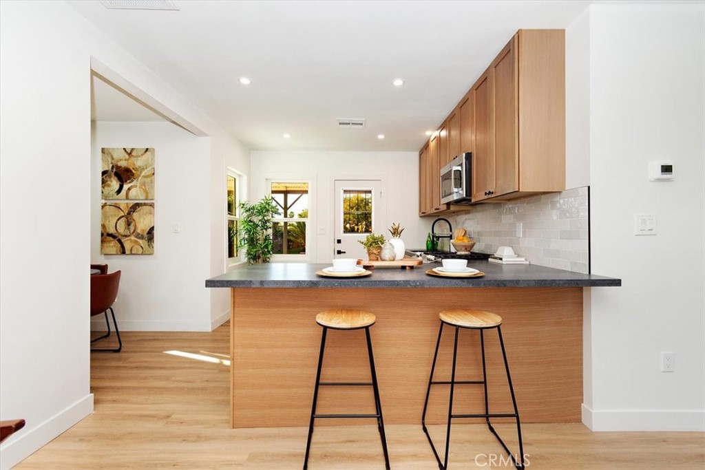 5569 N Rimsdale Avenue