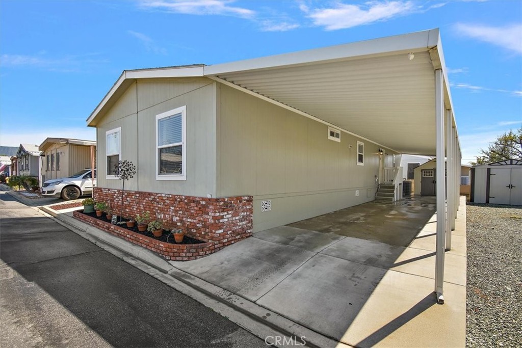 2755 Arrow Highway 156